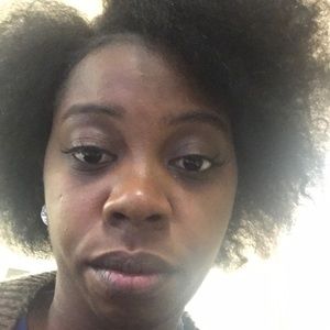 Meet your Posher, Aunshana